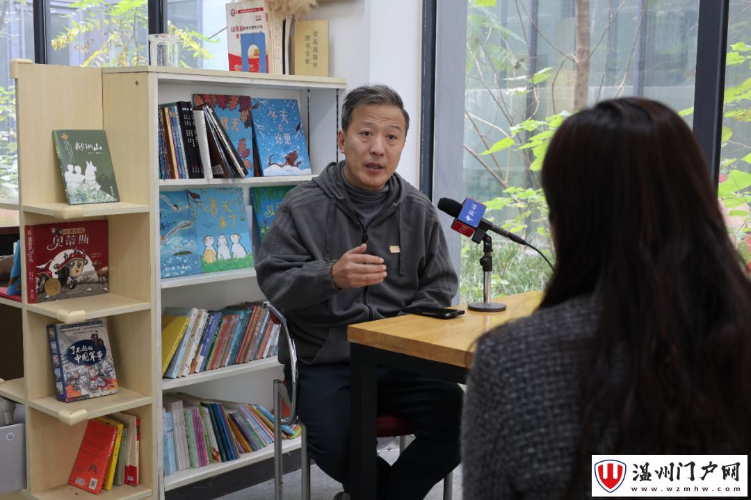 在历史文化中“穿行” 文化名人魏新跨界贡献“新”力量